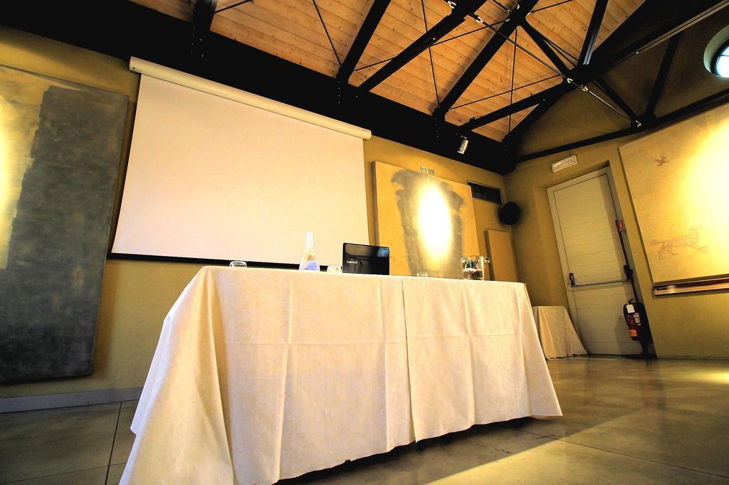 La Fermata Resort Alessandria Exterior photo