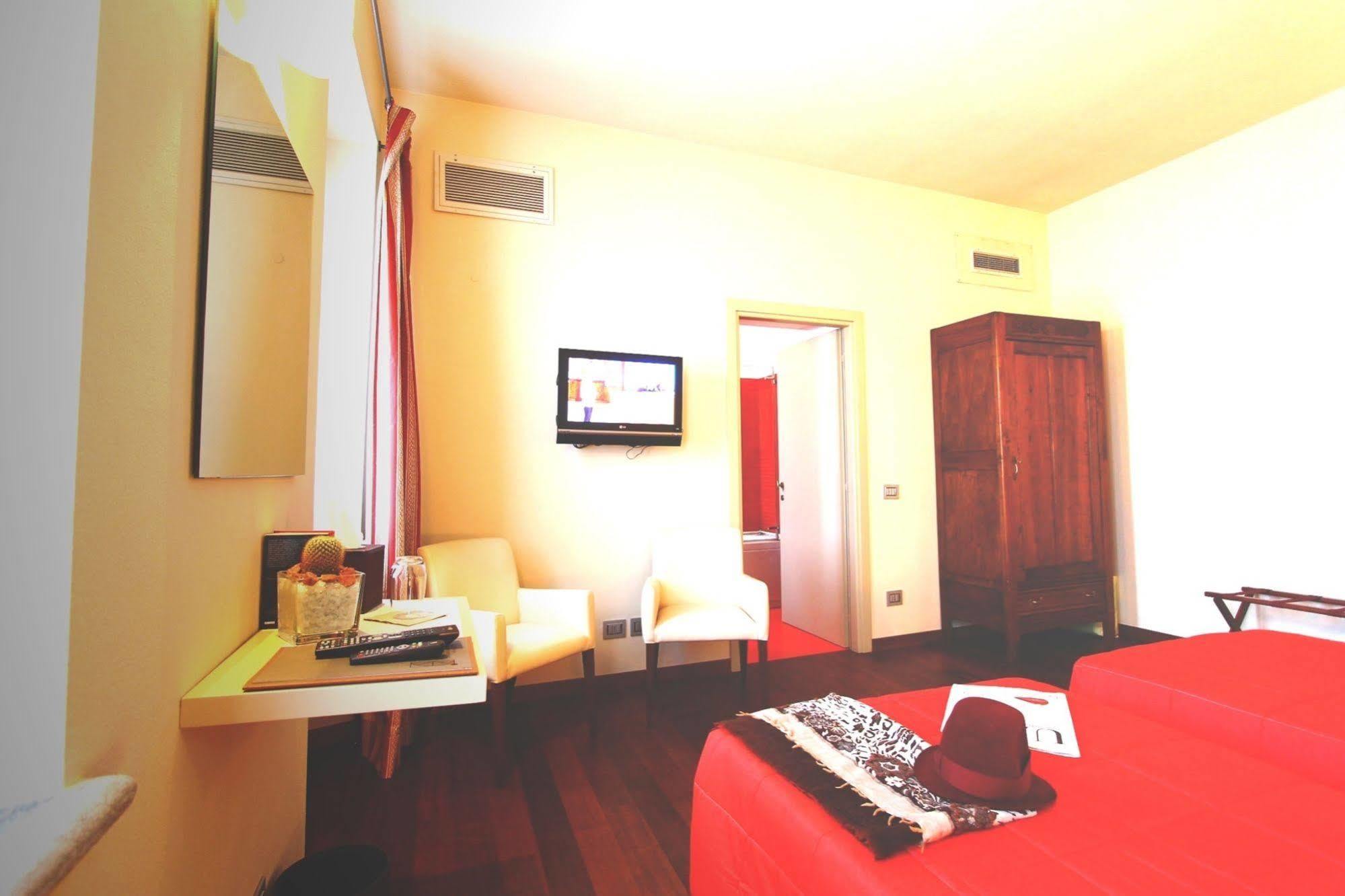 La Fermata Resort Alessandria Exterior photo